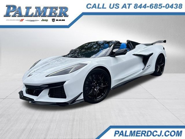 Used 2024 Chevrolet Corvette Z06 w/ Z07 Performance Package RWD video 1