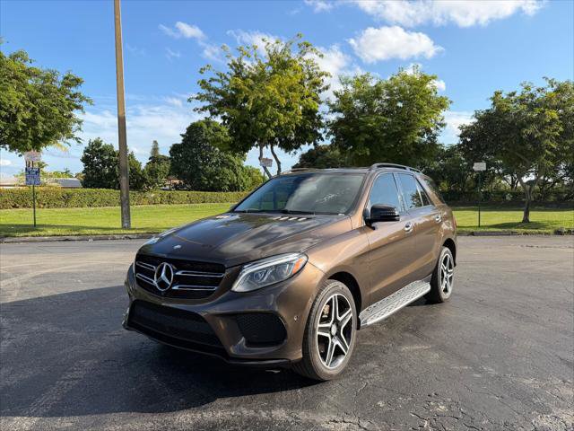 Used 2016 Mercedes-Benz GLE 400 4MATIC image 2
