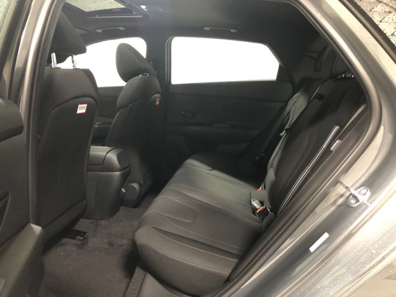 New 2026 Hyundai Elantra SEL Sport Premium FWD image 15