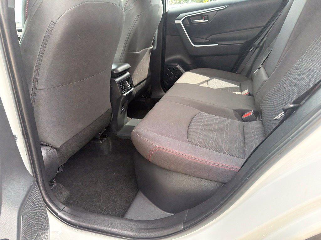 Used 2025 Toyota RAV4 SE AWD/4WD image 17