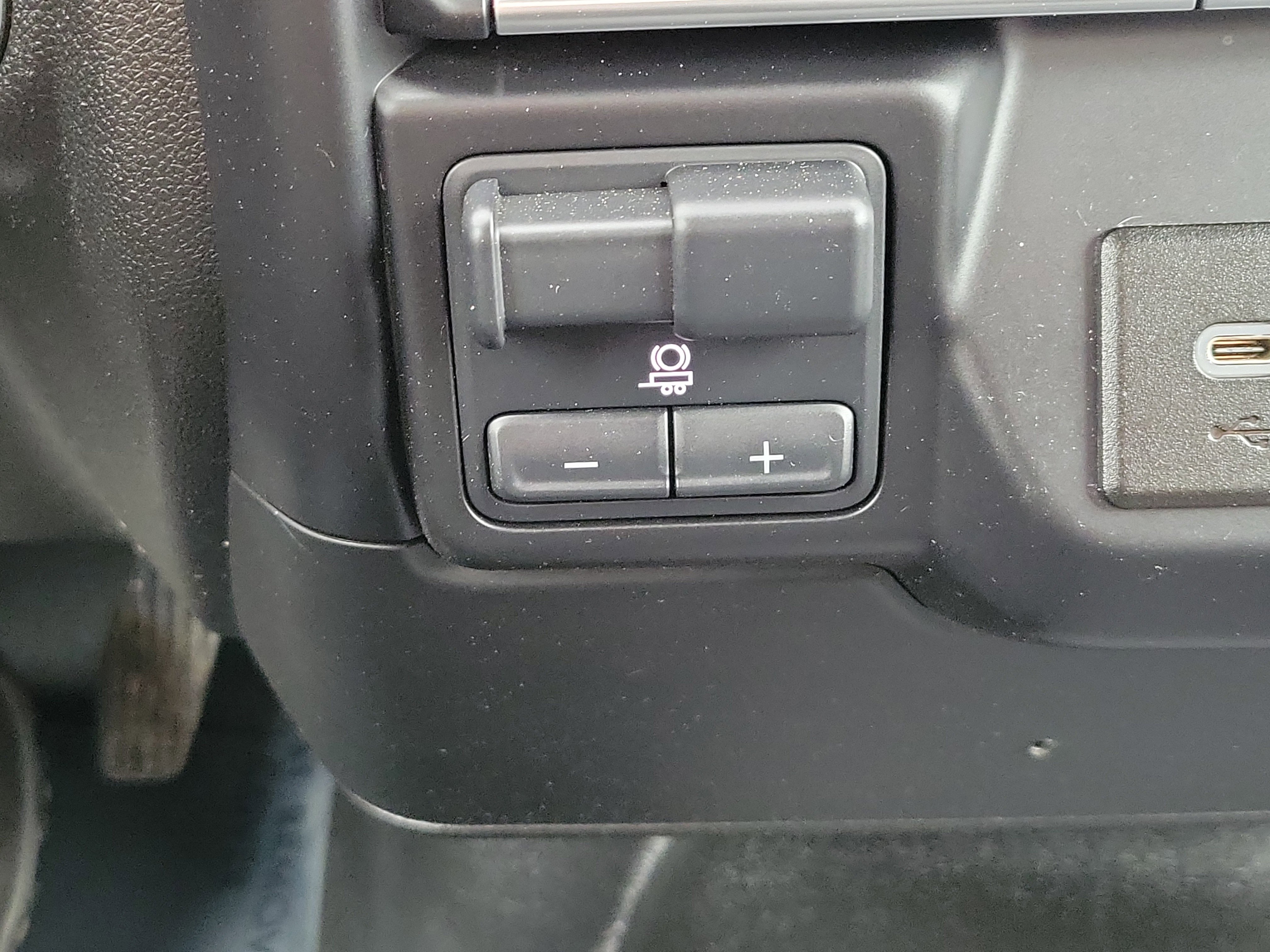 Used 2022 GMC Sierra 2500 SLE w/ SLE Convenience Package image 28