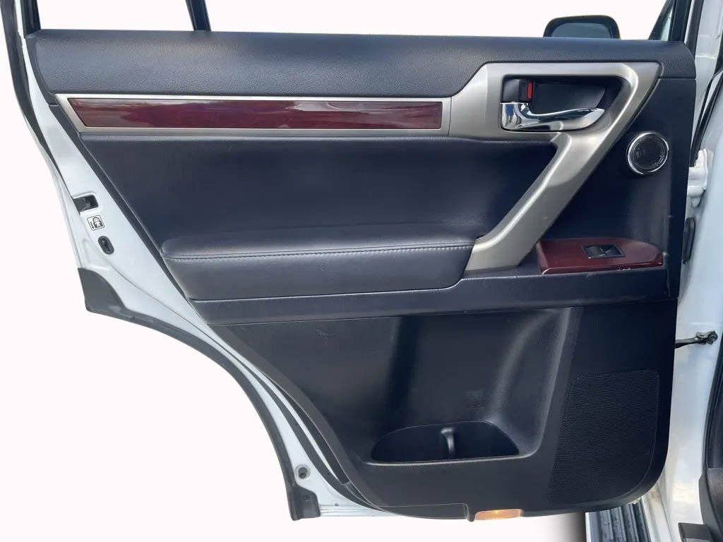 Used 2017 Lexus GX 460 Luxury image 13