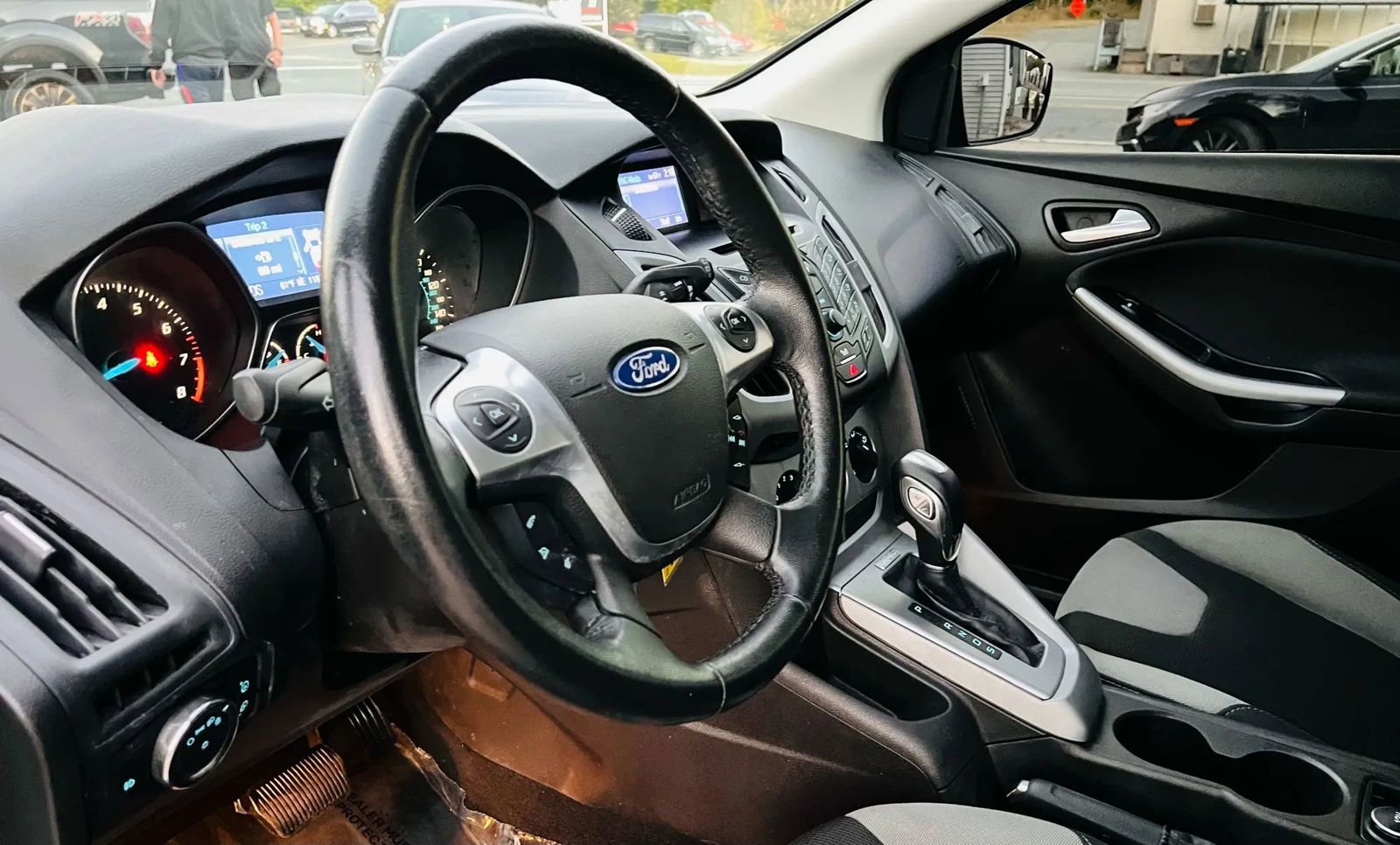 Used 2012 Ford Focus SE image 26