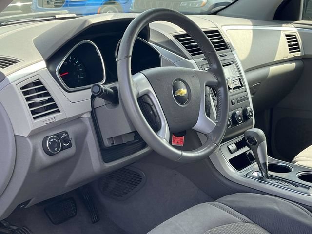 Used 2011 Chevrolet Traverse LS FWD image 12