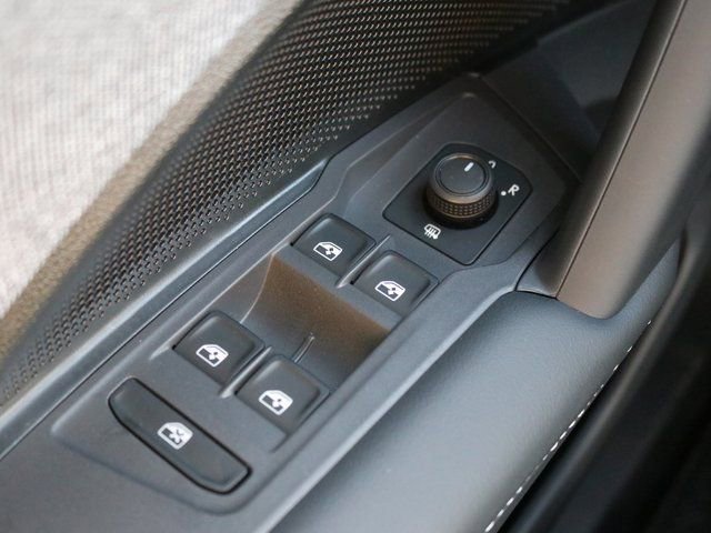 New 2026 Volkswagen Tiguan S image 17