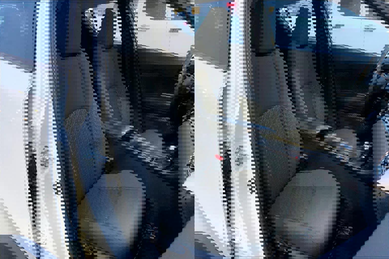 Used 2021 Toyota C-HR LE image 8