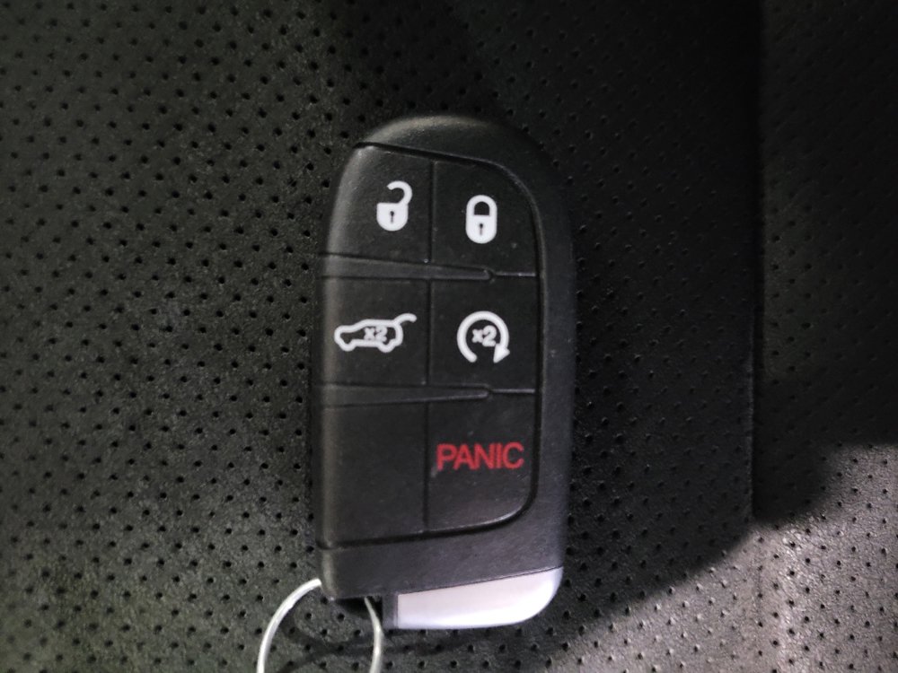 Used 2021 Jeep Grand Cherokee Trailhawk AWD/4WD image 32