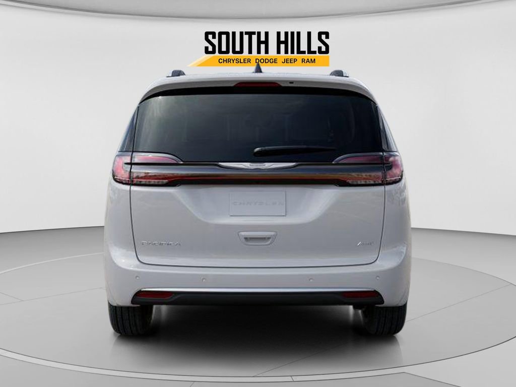 New 2026 Chrysler Pacifica Pinnacle AWD/4WD image 7