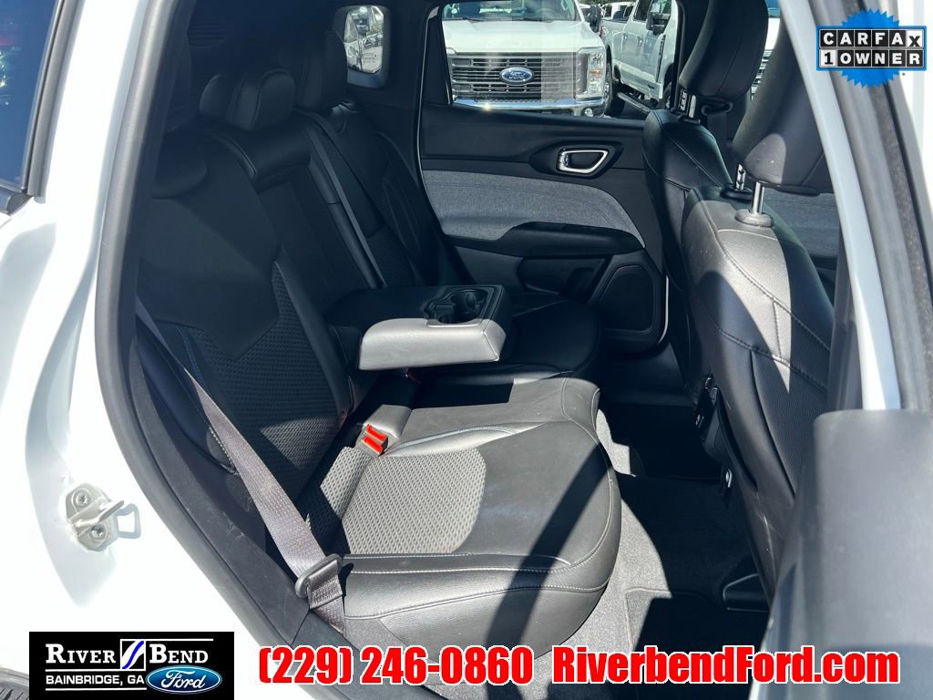 Used 2024 Jeep Compass Latitude image 16