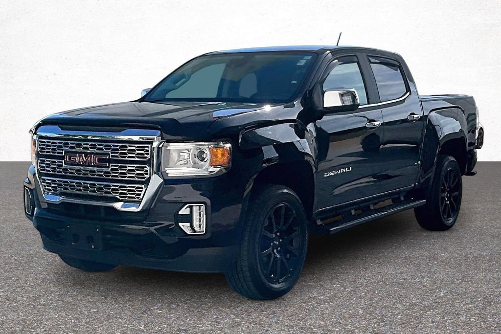 Used 2022 GMC Canyon Denali w/ Denali Black Edition Package AWD/4WD image 3