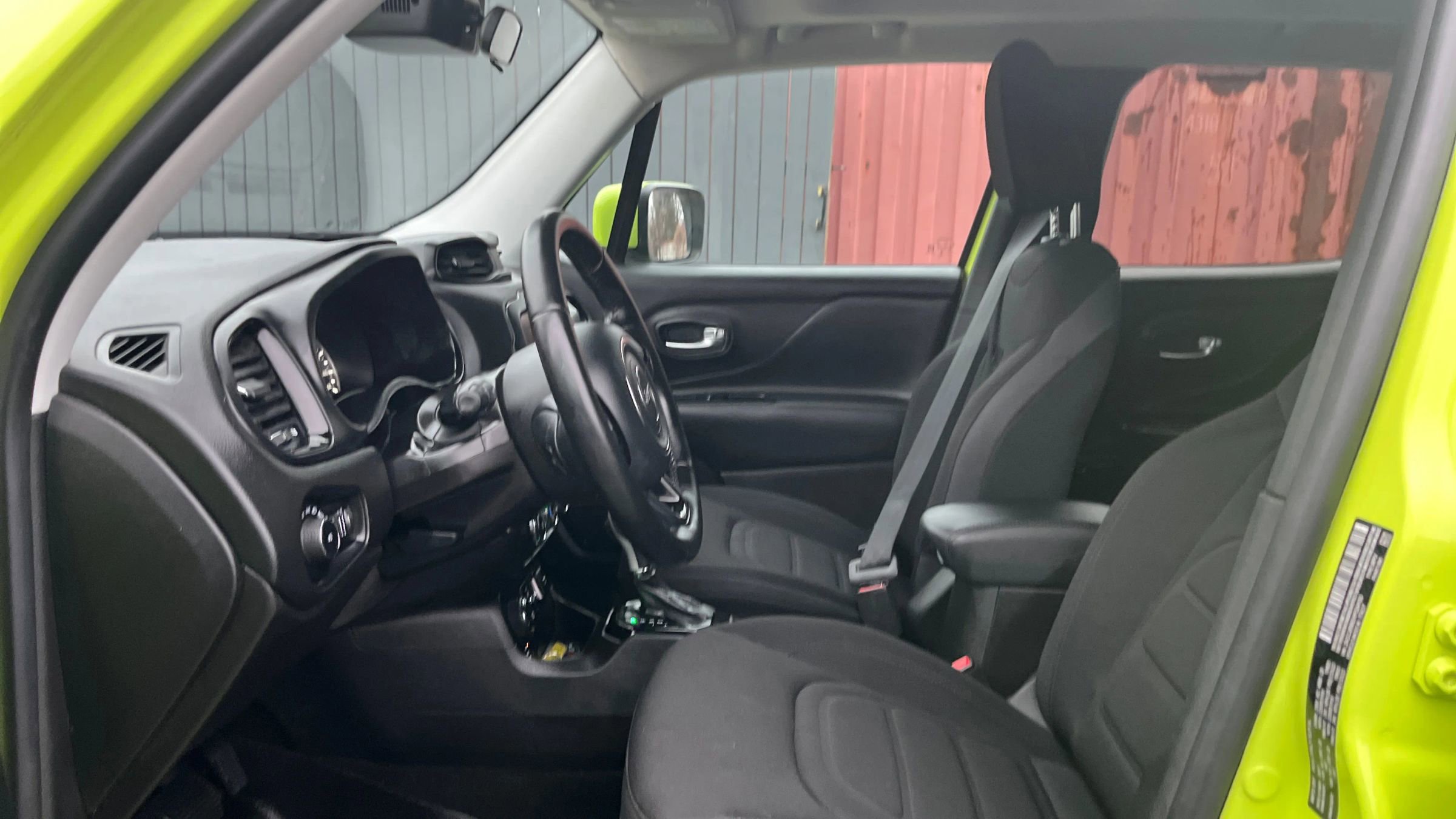 Used 2017 Jeep Renegade Altitude AWD/4WD image 9