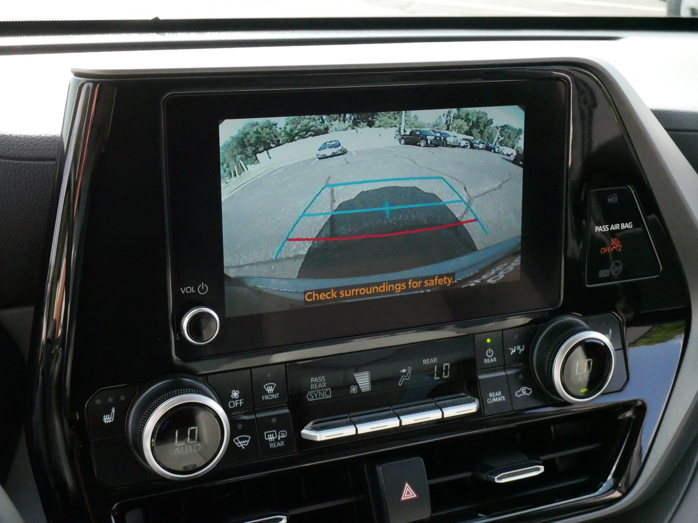 Certified 2026 Toyota Highlander XLE AWD/4WD image 33