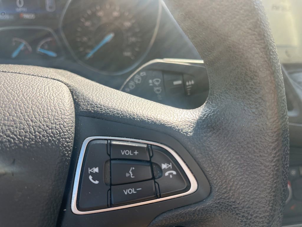 Used 2019 Ford Escape SE image 14