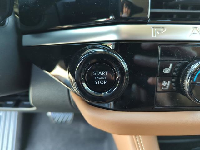 New 2026 Nissan Pathfinder Platinum FWD image 42