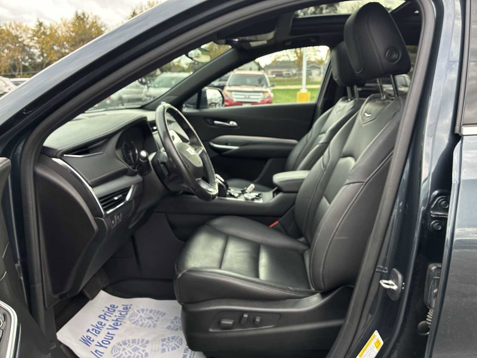 Certified 2020 Cadillac XT4 Premium Luxury image 20