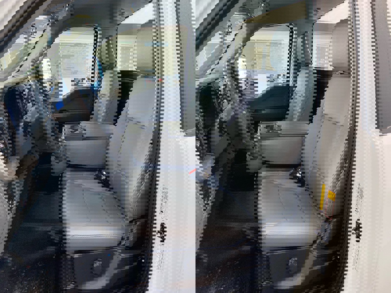 New 2026 Ford F250 XL w/ XL Chrome Package image 10