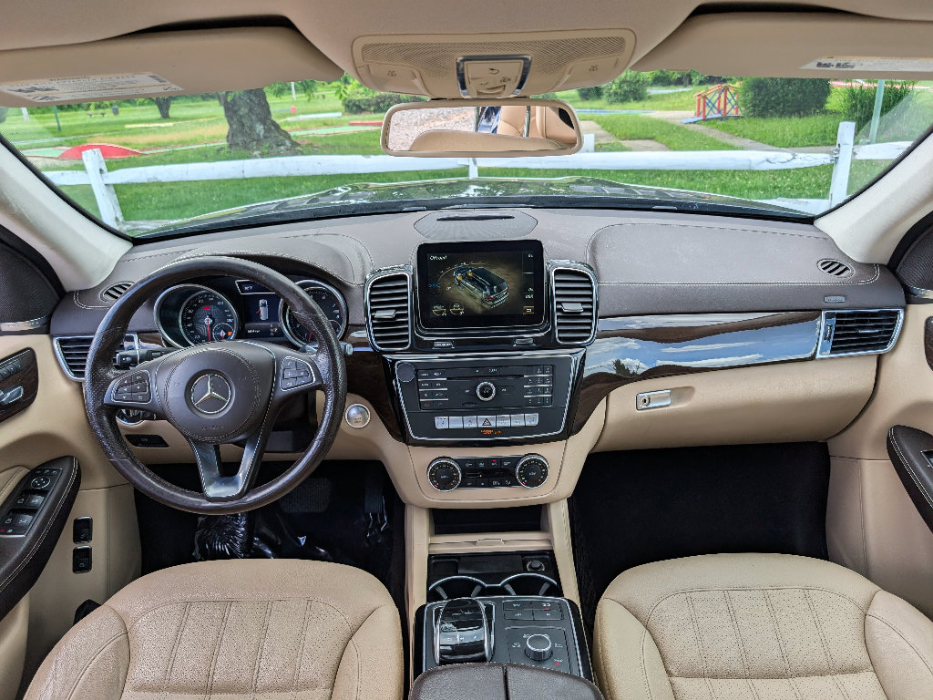 Used 2018 Mercedes-Benz GLS 450 4MATIC w/ Premium Package image 32