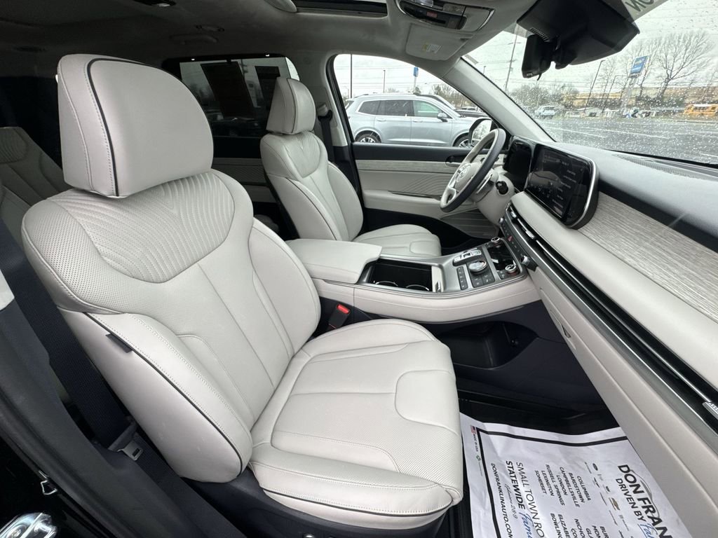 Used 2025 Hyundai Palisade Calligraphy image 26