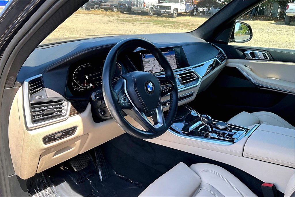 Used 2021 BMW X5 xDrive40i w/ Premium Package AWD/4WD image 18