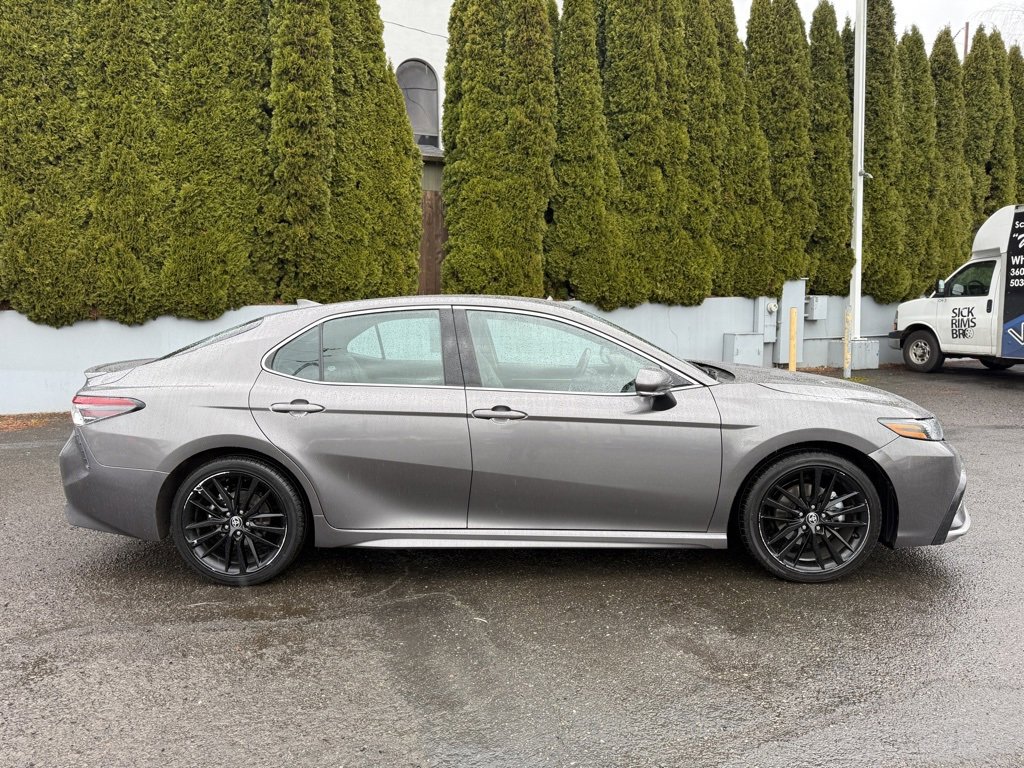 Used 2023 Toyota Camry XSE image 9