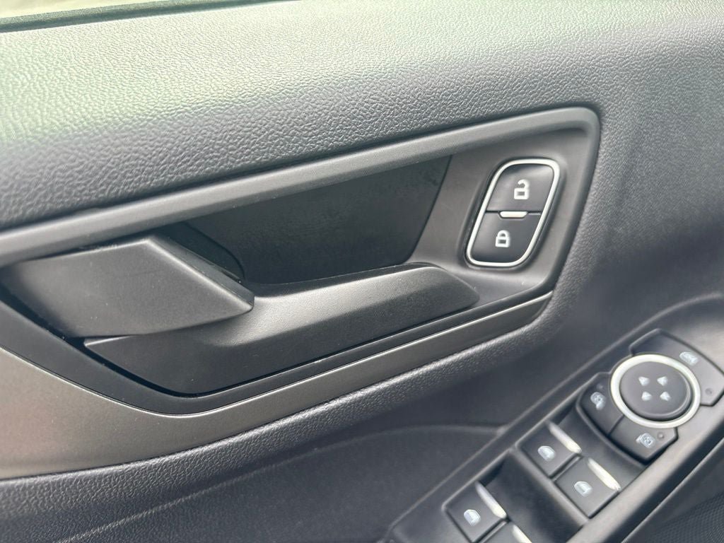 Used 2025 Ford Escape Active w/ Cold Weather Package FWD image 16