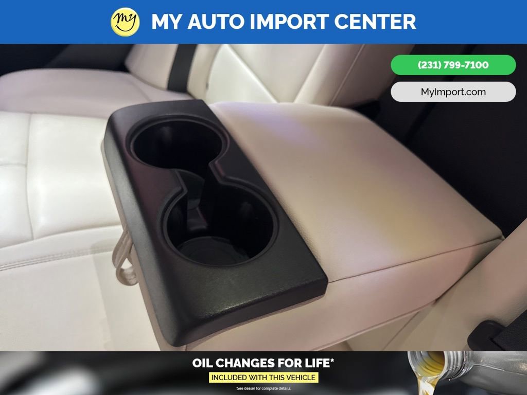 Used 2018 Chevrolet Impala LT w/ Sunroof and Spoiler Package image 26