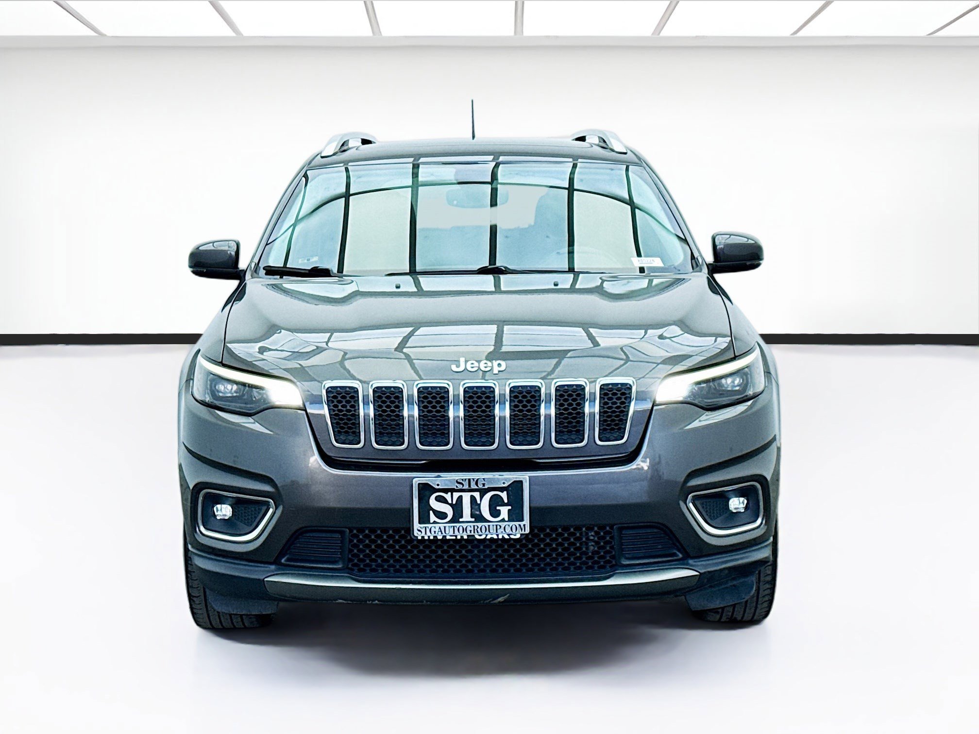 Used 2019 Jeep Cherokee Limited image 2