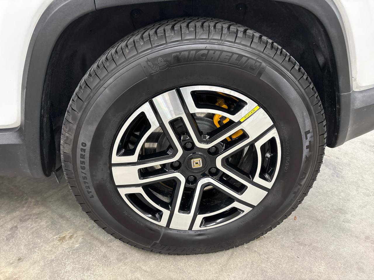 Used 2023 Rivian R1S Adventure Quad AWD/4WD image 27