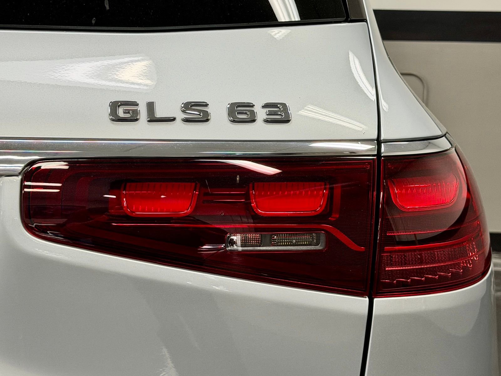 Used 2024 Mercedes-Benz GLS 63 AMG 4MATIC image 14