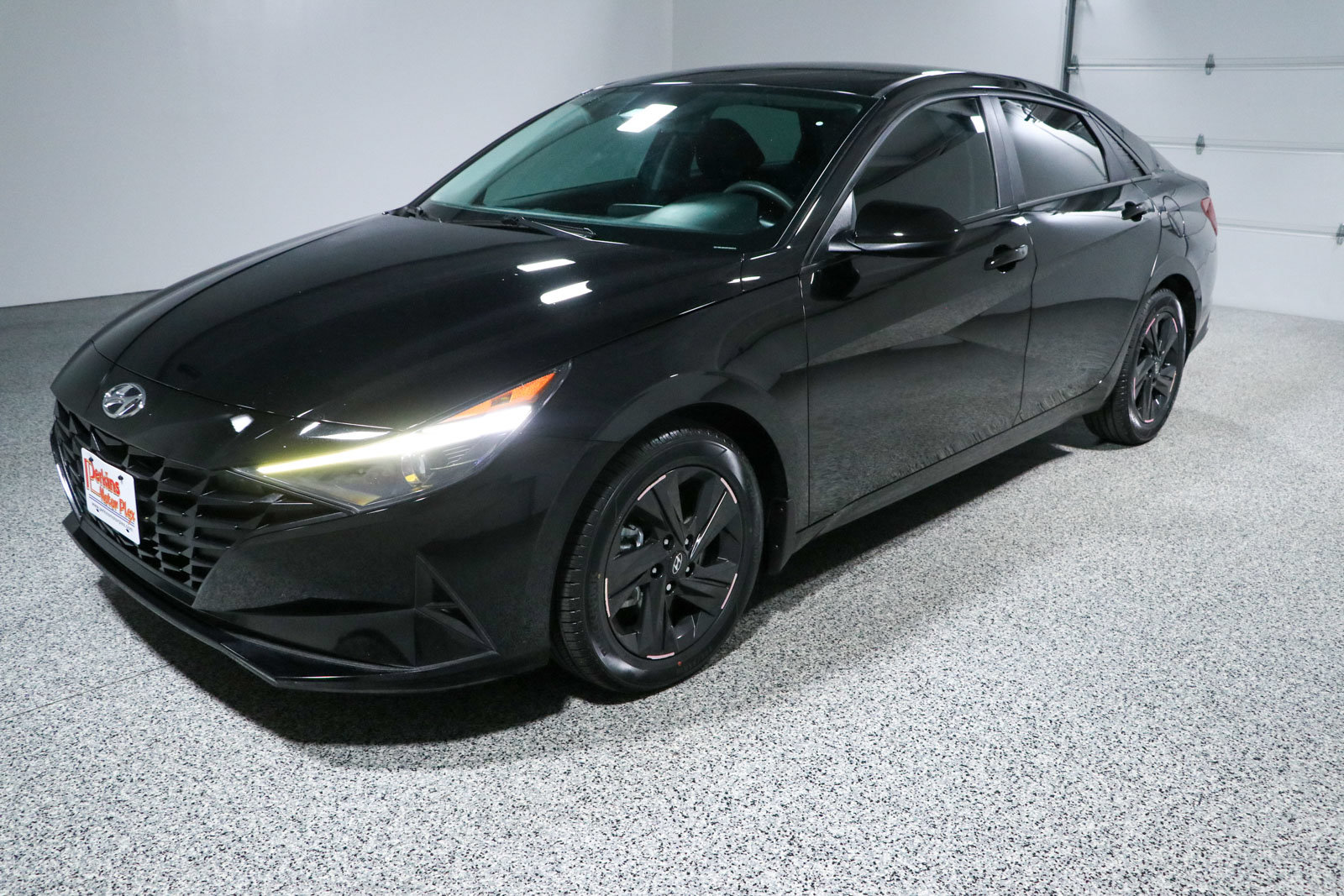 Used 2023 Hyundai Elantra SEL FWD image 29