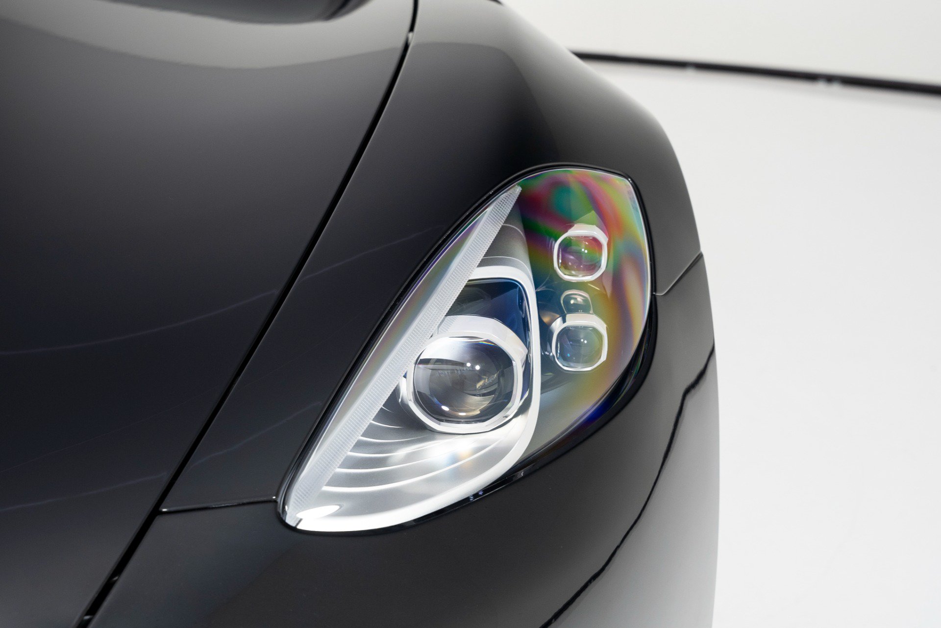 Used 2025 Karma Revero Luxury RWD image 40