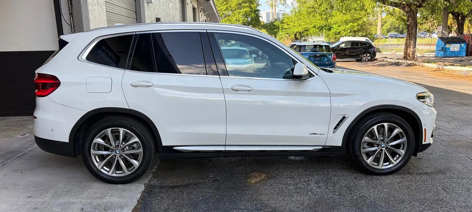 Used 2018 BMW X3 xDrive30i AWD/4WD image 3