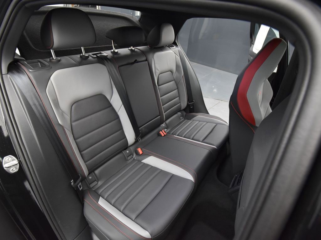 Used 2025 Volkswagen GTI SE image 14