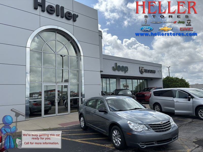 Used 2010 Chrysler Sebring Touring FWD image 1