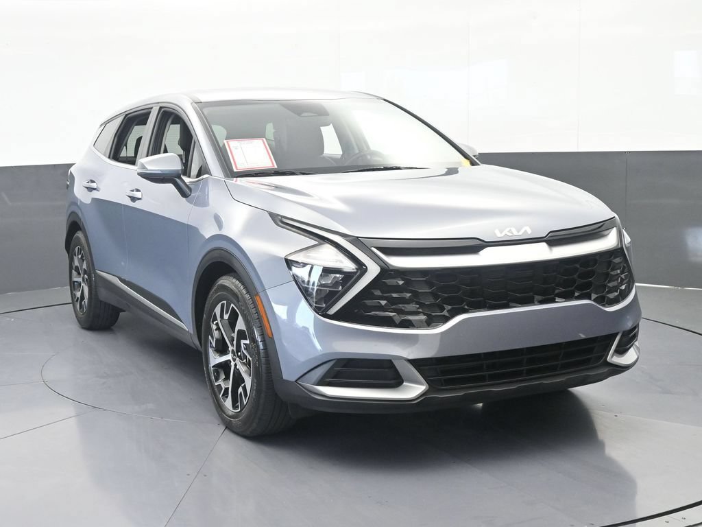 Used 2023 Kia Sportage EX FWD image 9