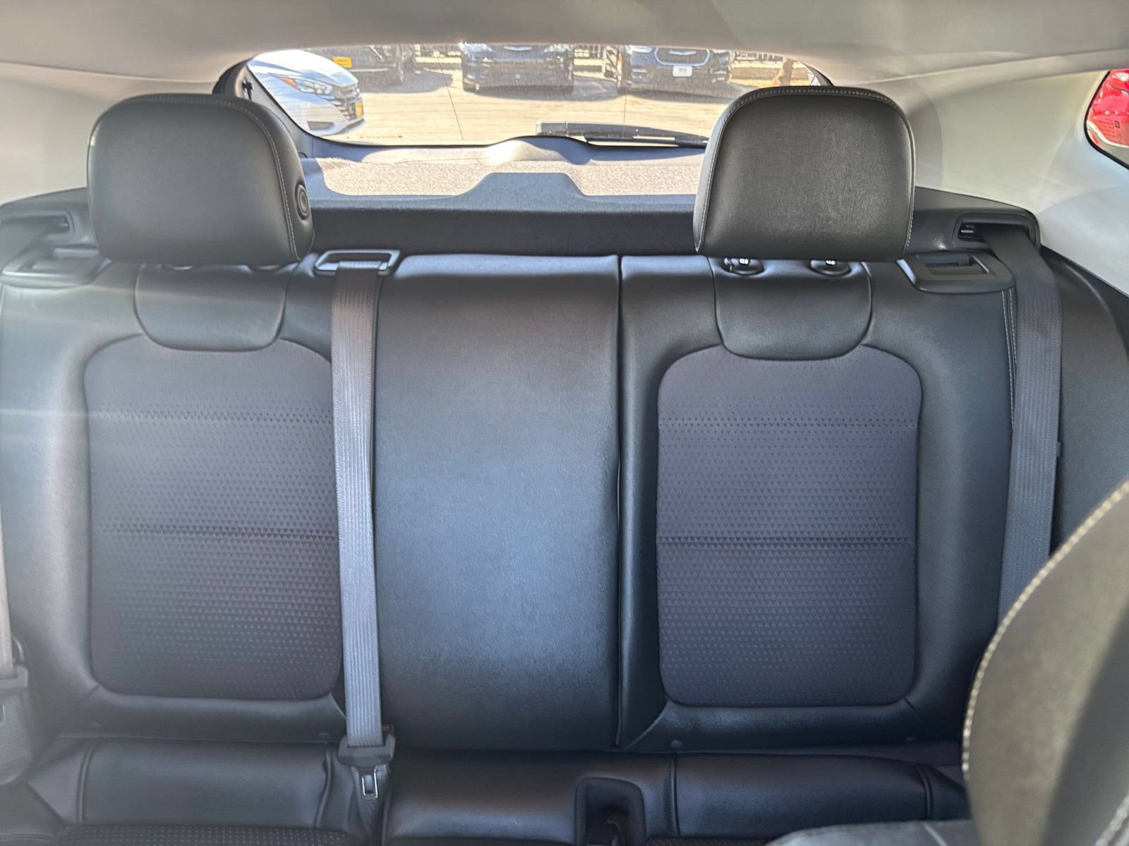 Used 2025 Chevrolet Trax LT w/ LT Convenience Package FWD image 38