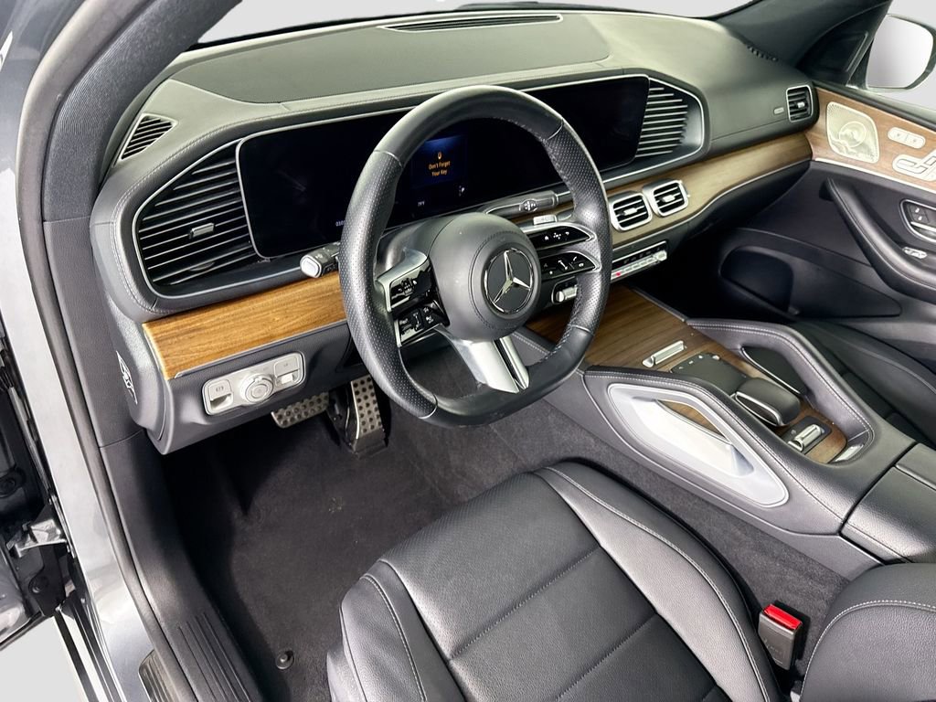 Certified 2025 Mercedes-Benz GLS 450 4MATIC image 9