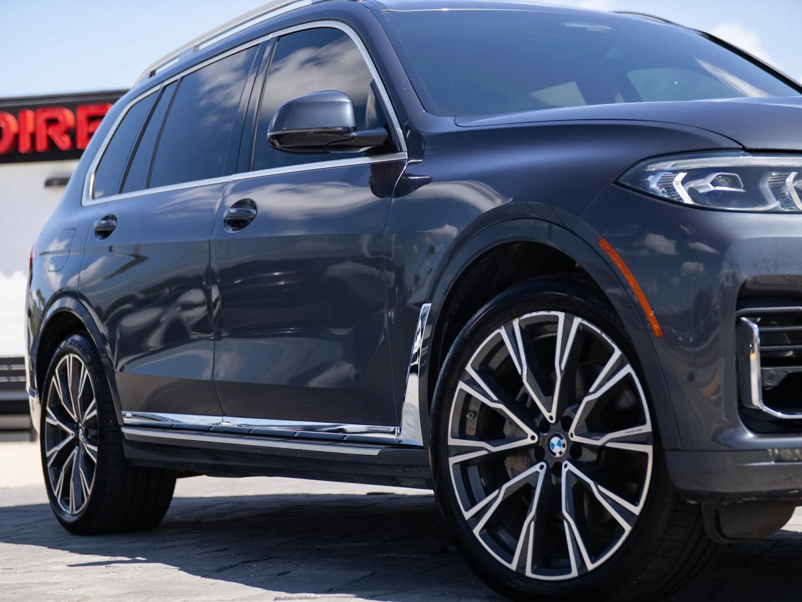 Used 2019 BMW X7 xDrive40i AWD/4WD image 2