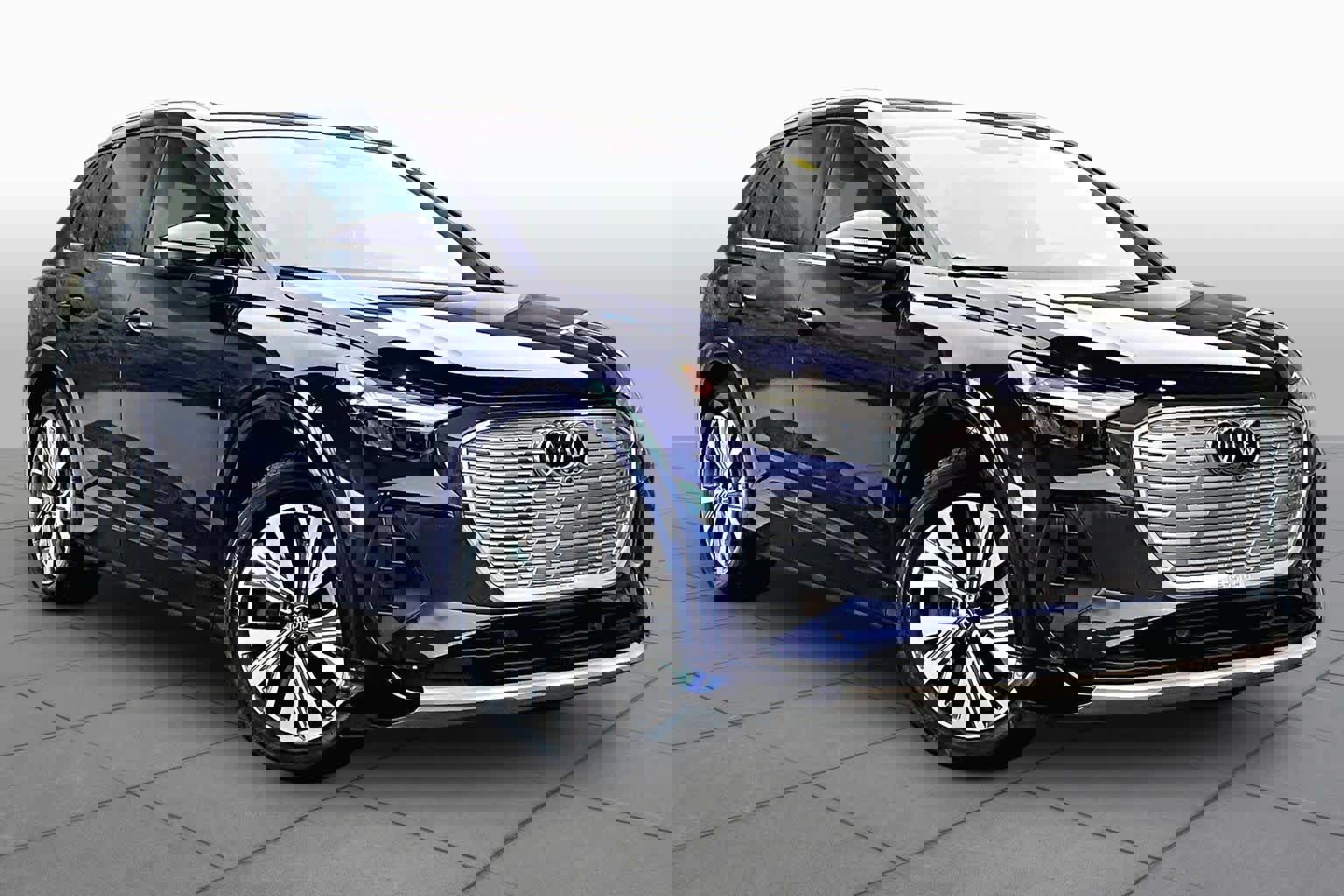 Used 2023 Audi Q4 e-tron Premium Plus RWD image 2