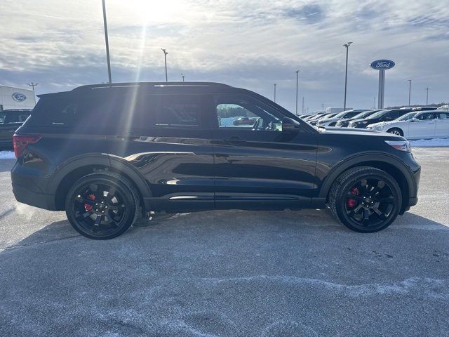 Used 2023 Ford Explorer ST w/ Equipment Group 401A image 2