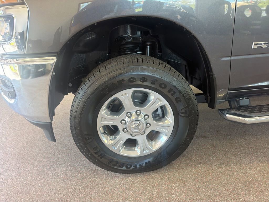 Used 2025 RAM 2500 Big Horn AWD/4WD image 4