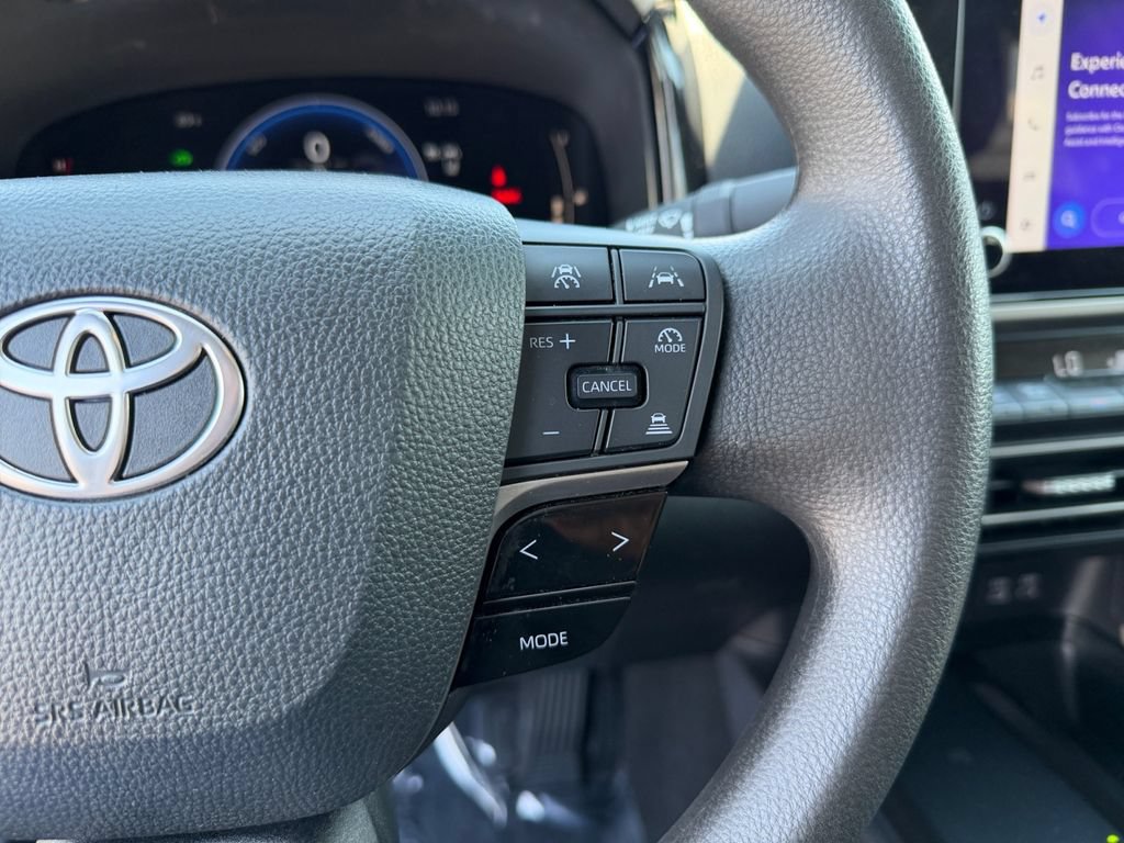 Used 2025 Toyota Camry LE FWD image 20