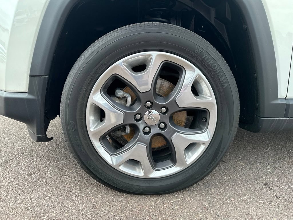 Used 2019 Jeep Compass Limited AWD/4WD image 40