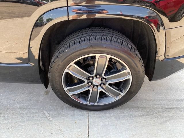 Used 2019 GMC Acadia Denali w/ Technology Package AWD/4WD image 14