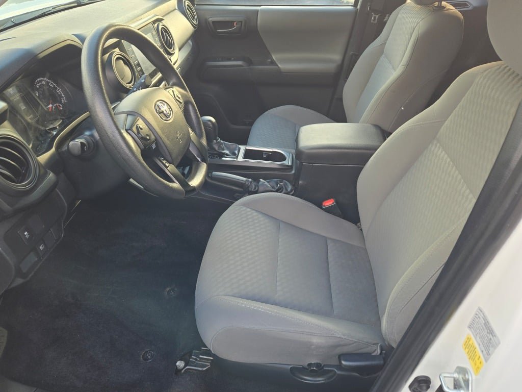 Used 2022 Toyota Tacoma SR RWD image 22