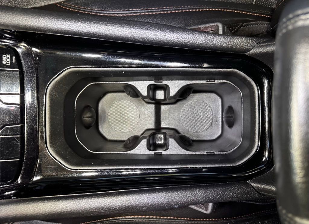 Used 2023 Jeep Compass Limited image 36