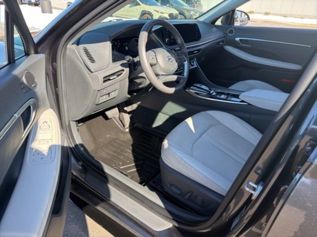 Used 2022 Hyundai Sonata Limited FWD image 23