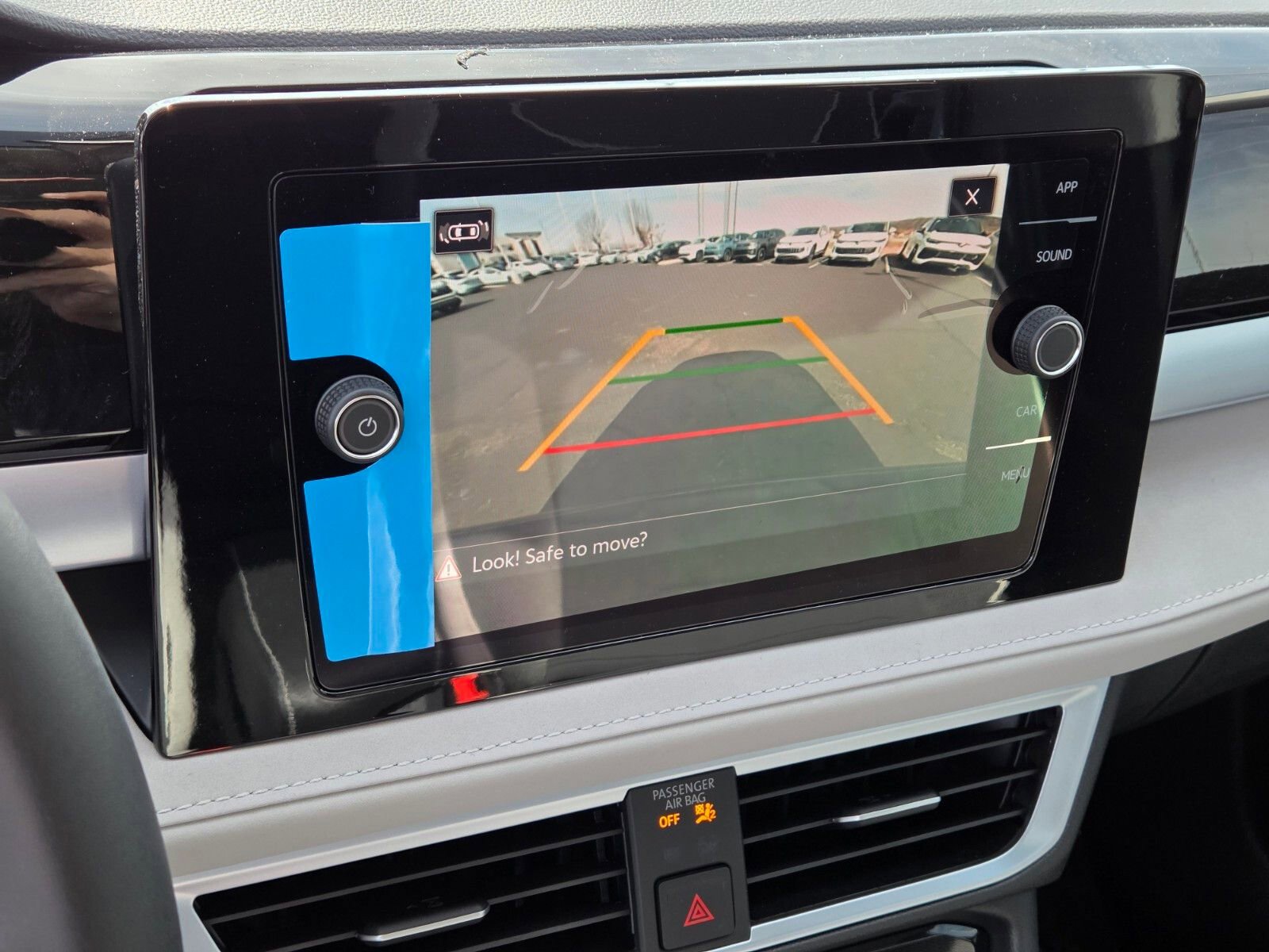 New 2025 Volkswagen Taos SE image 14