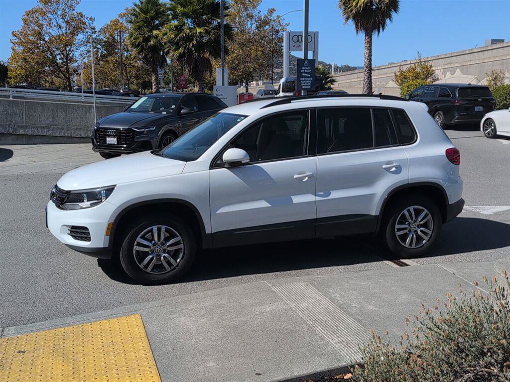Used 2017 Volkswagen Tiguan S FWD image 9