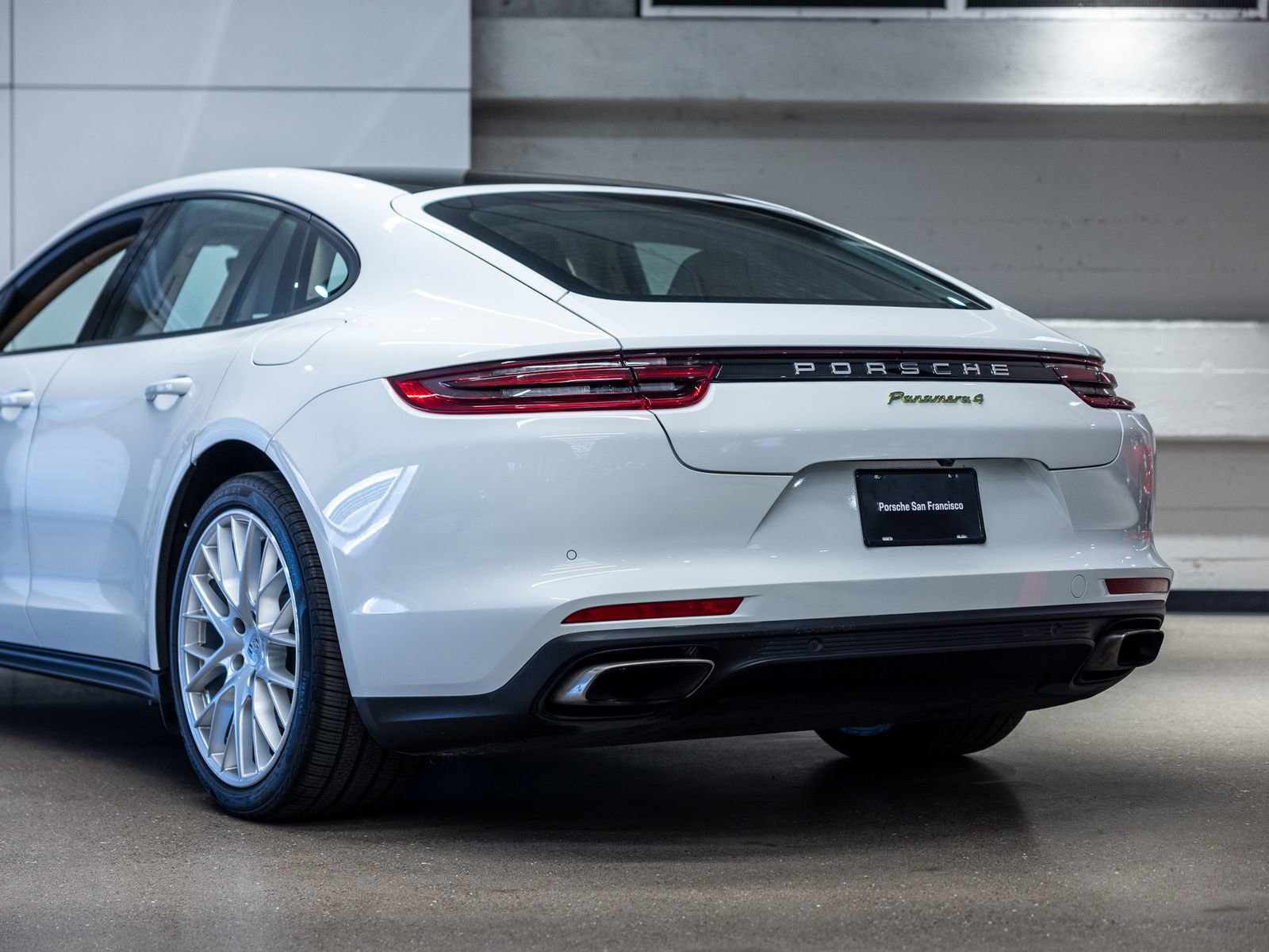 Certified 2020 Porsche Panamera 4 image 24